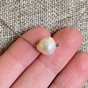 Handmade dainty pearl necklace